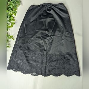 Vintage Van Raolte Black Half Slip Lace Size 5 Nylon